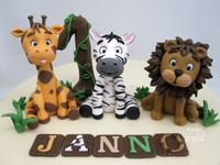 giraffe, zebra und löwe aus zucker modelliert